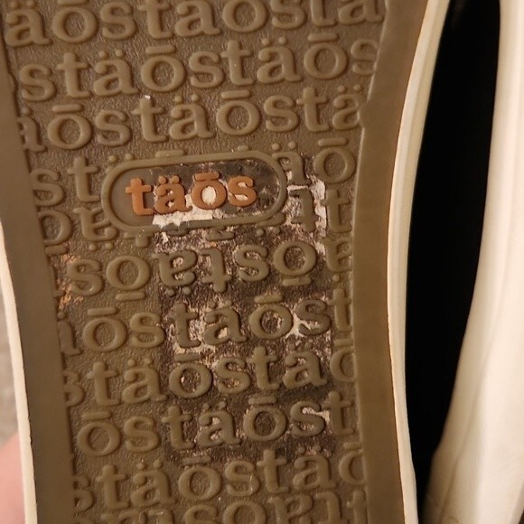 Taos "Soul" Women's Black Slip-on Shoes w/ Adjustable Straps Size 9.5 - Picture 10 of 12